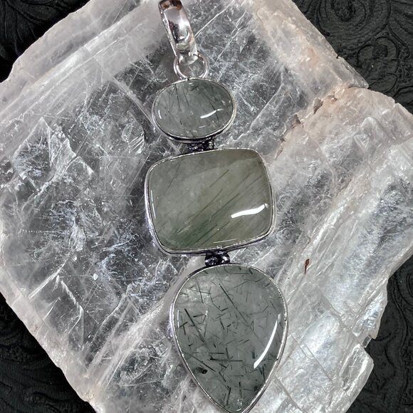 Green Rutilated Quartz Pendant Gemstone Crystal Jewelry - Picture 5 of 6